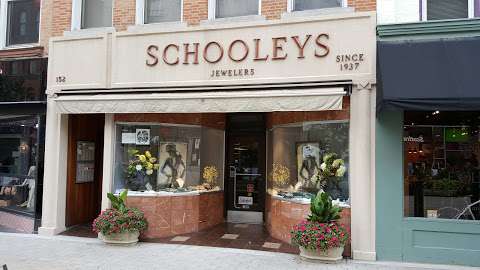 Jobs in Schooley's Jewelers - reviews